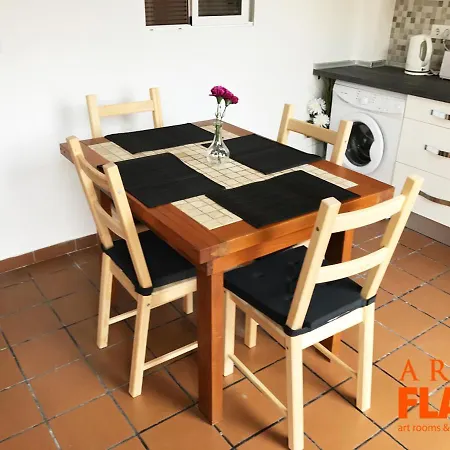 Calle Cuenca 2 * 瓦伦西亚