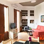 Calle Cuenca 2 아파트 *